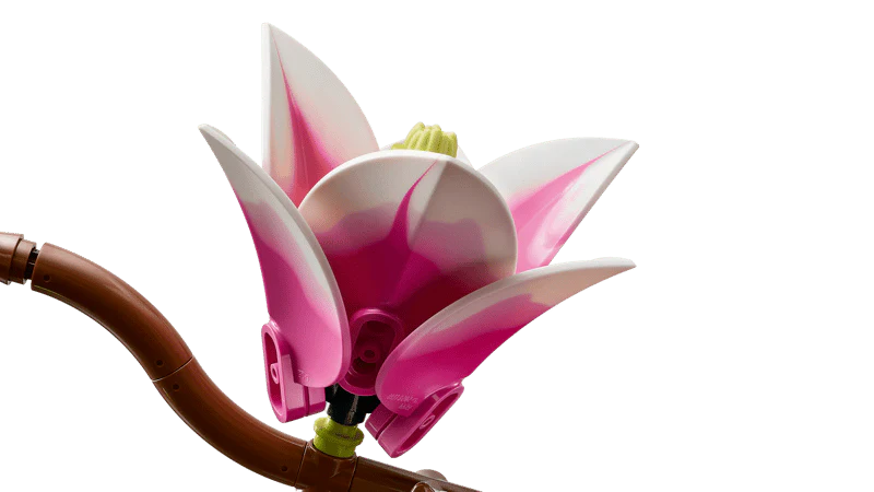 Lego: Botanicals - Magnolia Branches - Image 2